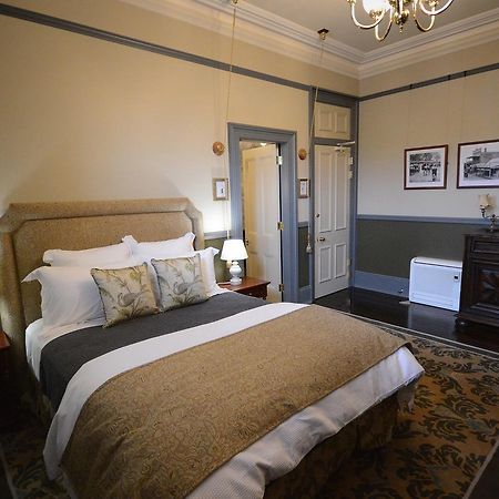 Old Bank Boutique Hotel ميتاغونغ المظهر الخارجي الصورة