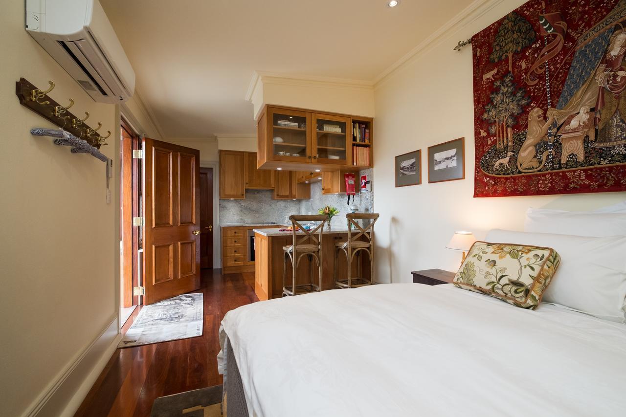 Old Bank Boutique Hotel ميتاغونغ المظهر الخارجي الصورة